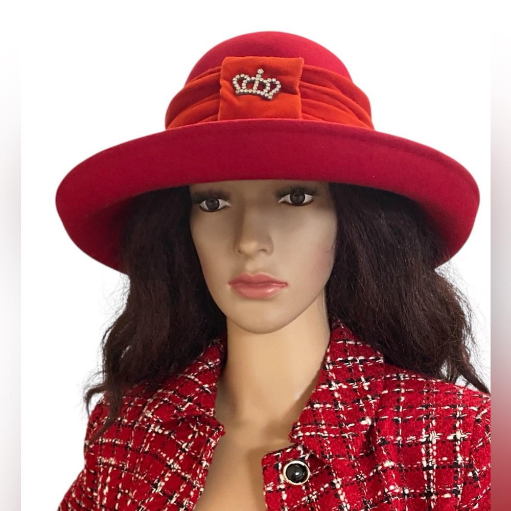 Scala handmade 100% wool ladies hat(NWOT)